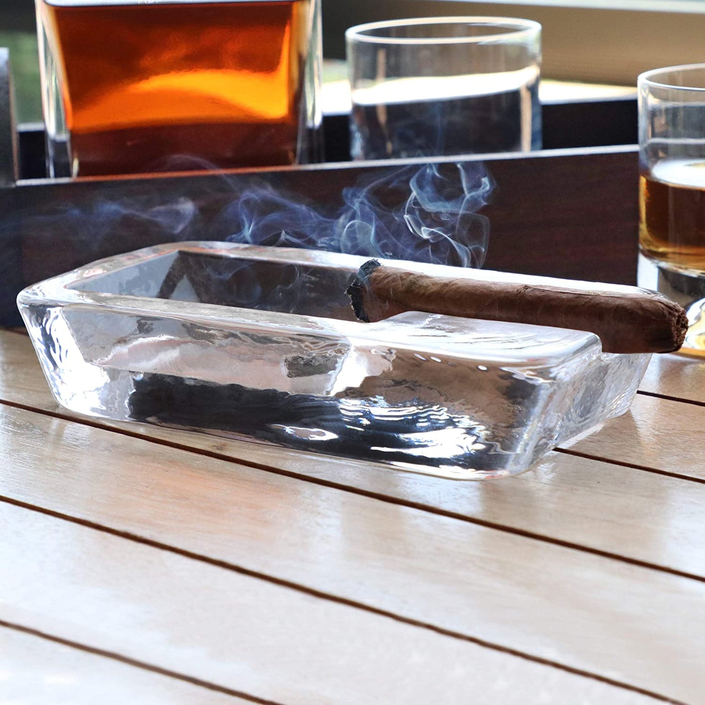 "Brilliance Cigar Ashtray" – Handcrafted Luxury in Crystal